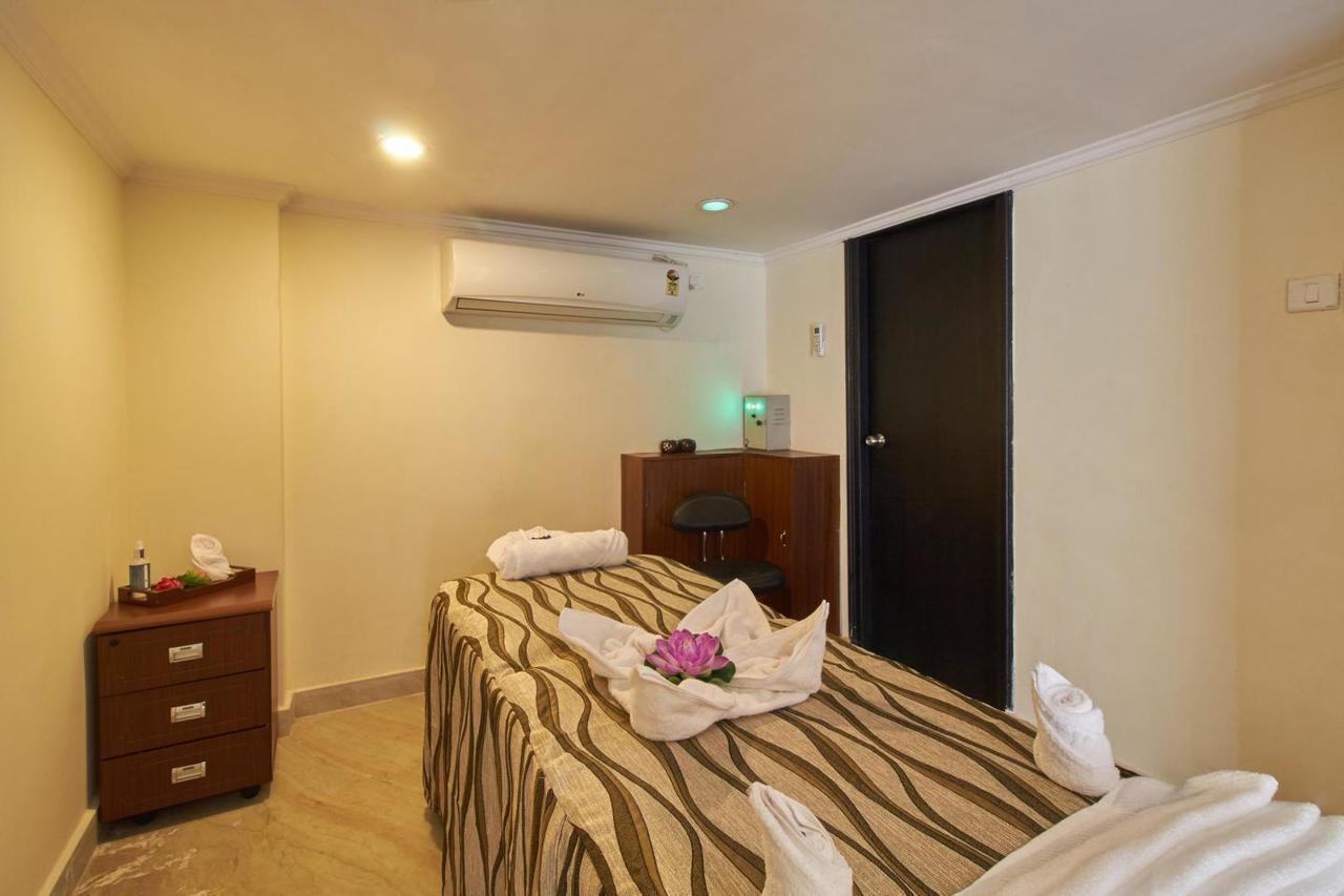 Royal Sarovar Portico Силигури Экстерьер фото